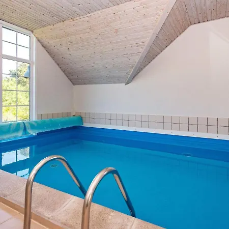 Holiday home Nine-bedroom Holiday In Fano Sonderho