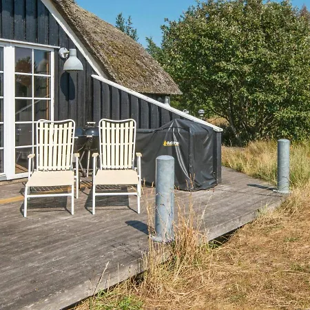 Nine-bedroom In Fano Prázdninový dům