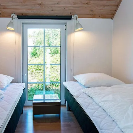 Holiday home Nine-bedroom Holiday In Fano *