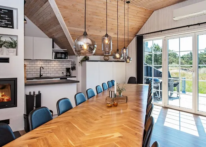 Nine-bedroom In Fano Prázdninový dům *