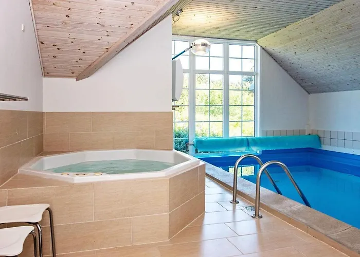 Nine-bedroom In Fano Prázdninový dům