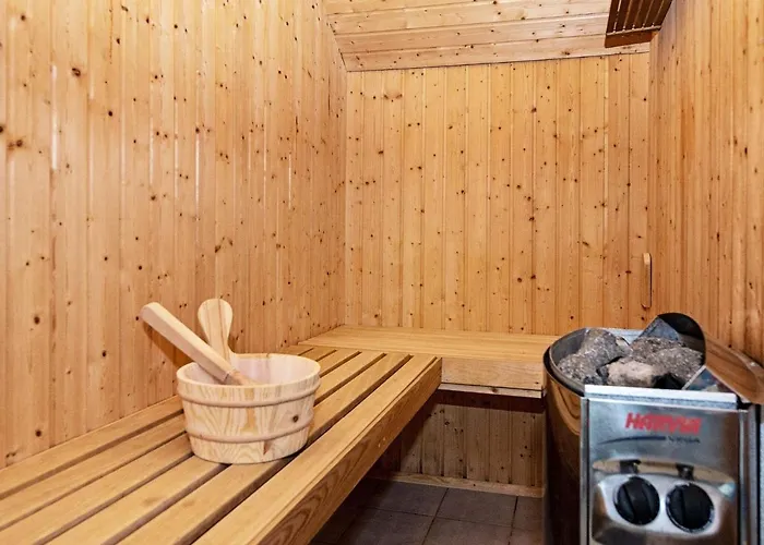 Nine-bedroom In Fano